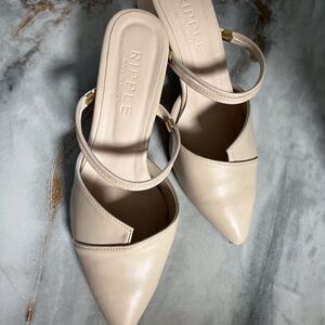 Elegant Cream Mules with Pointed Toe and Strap